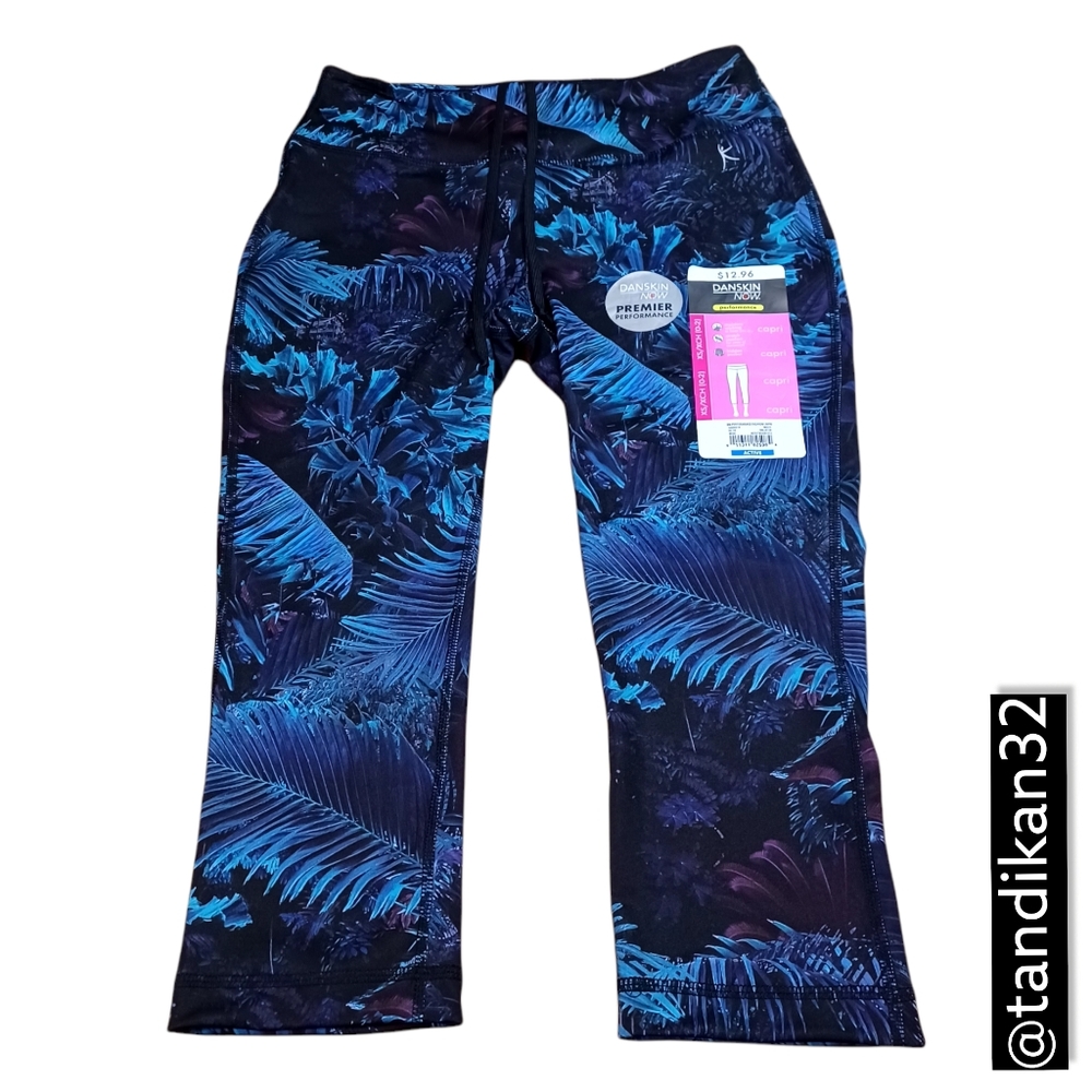 Danskin Now Premiere Performance Fashion Capri Pants Leggings Multicolors